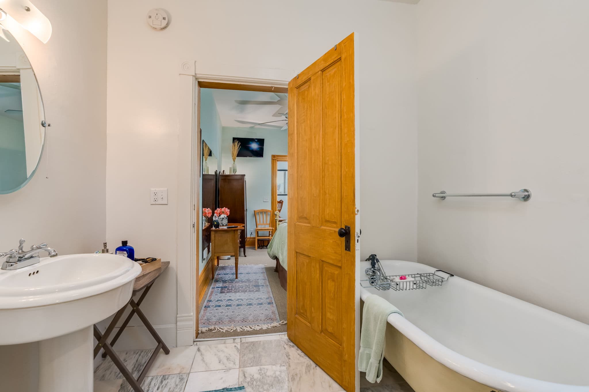 Theresa's Study Bathroom